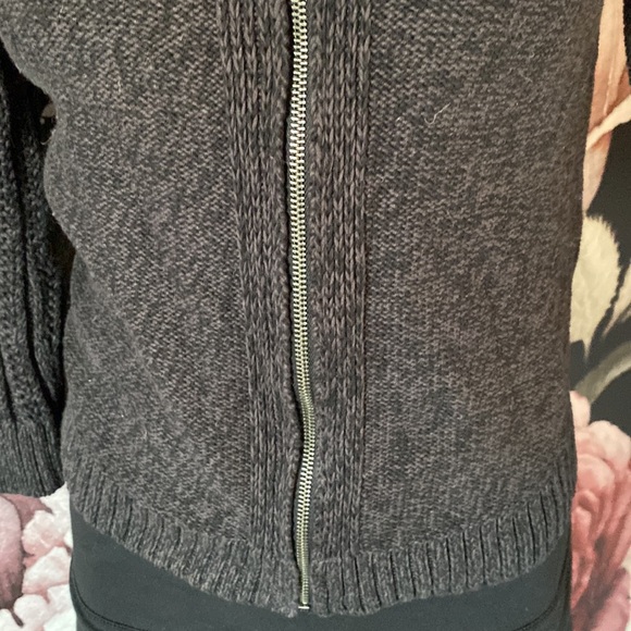 Zip up Cardigan - Picture 3 of 3